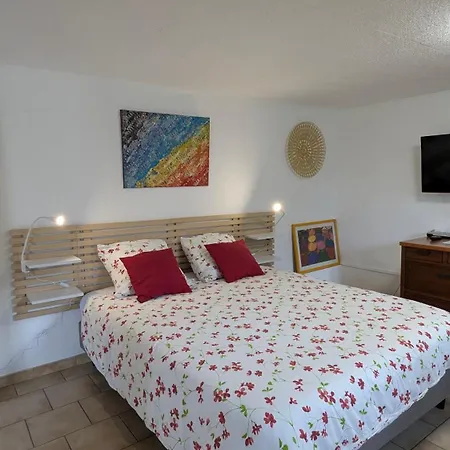 Appartement 28m2 Climatisé,wifi, Proche Des Calanques,plages La Ciotat